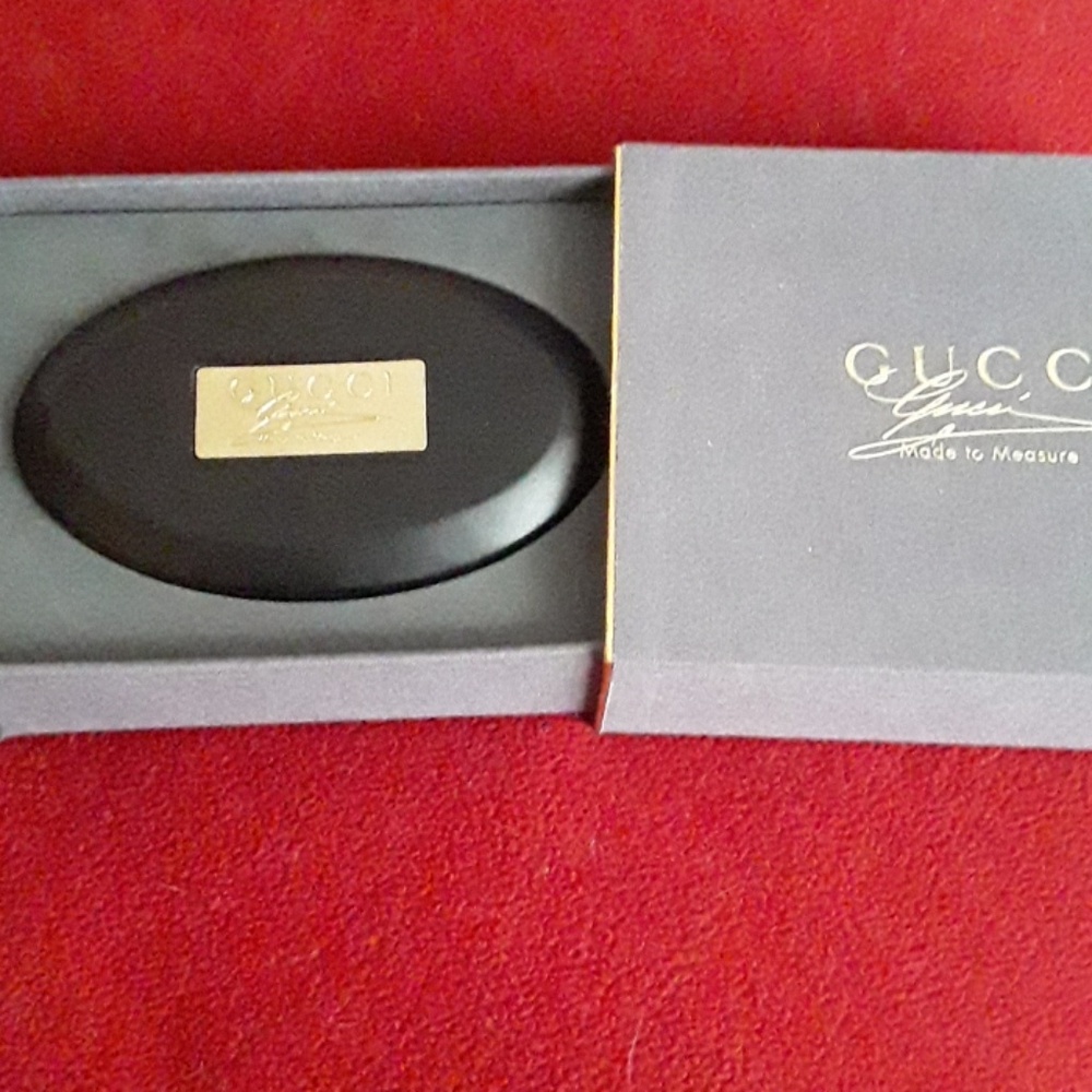 Gucci Brush - Picture 2 of 5